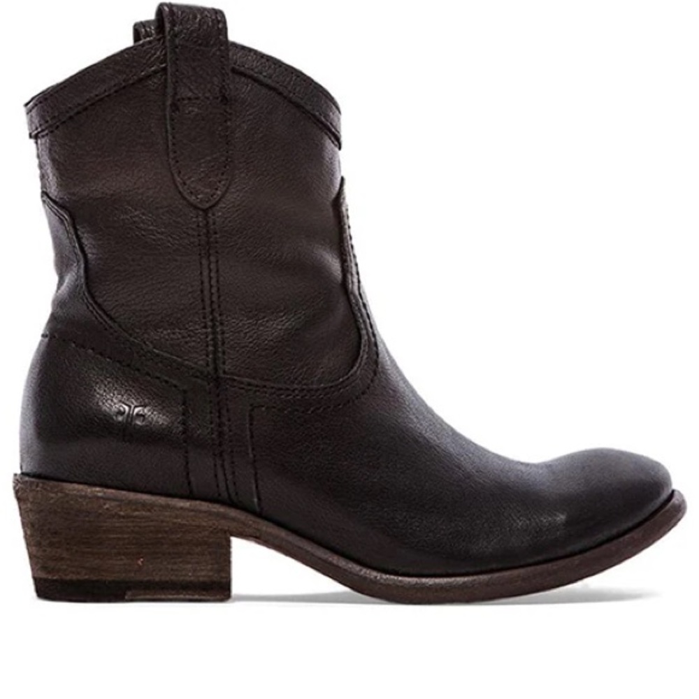 Frye Carson Shortie boot in black leather 8.5
